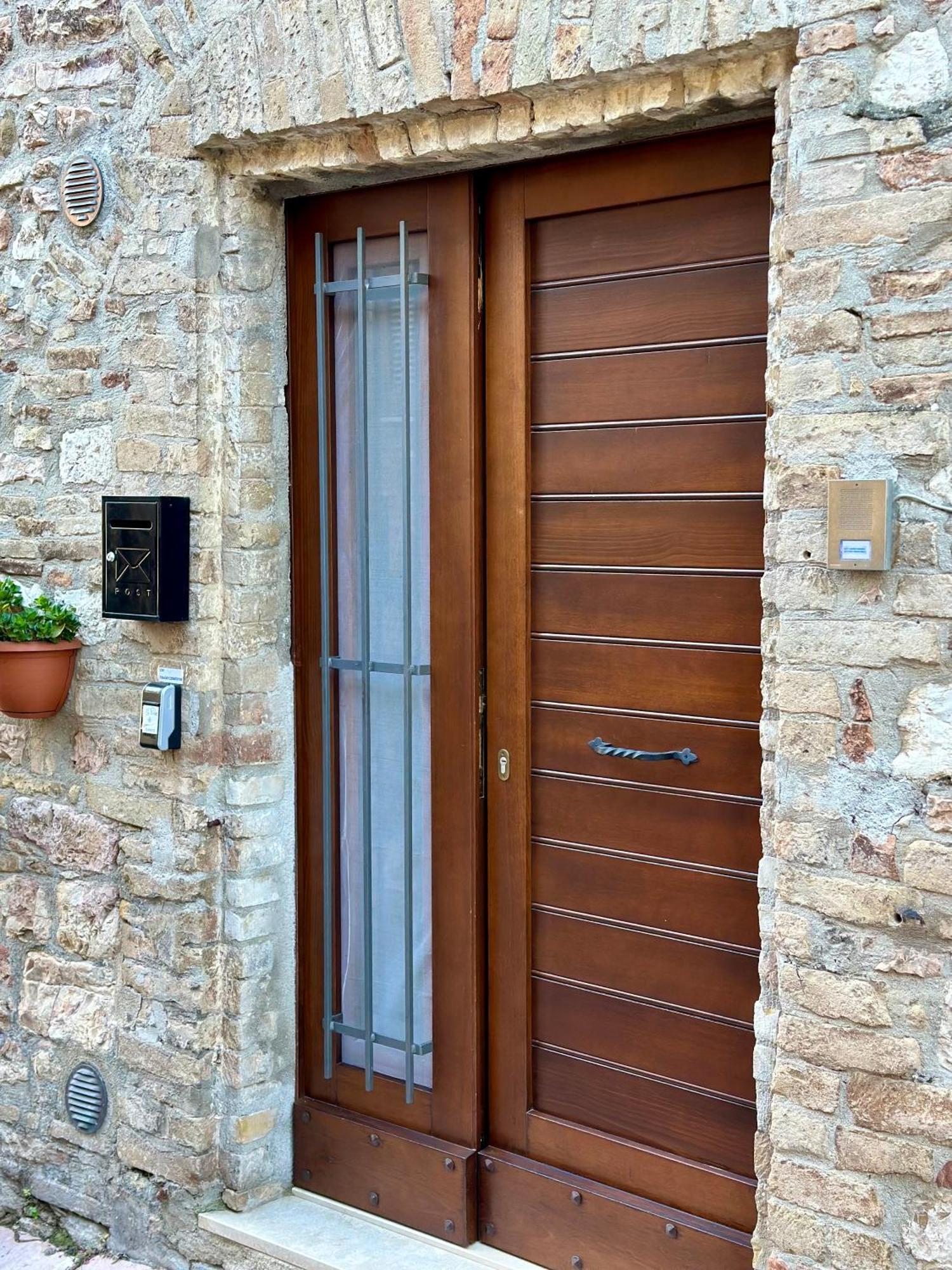 La Perla Di Tamara-Assisi Blu Apartment Exterior photo